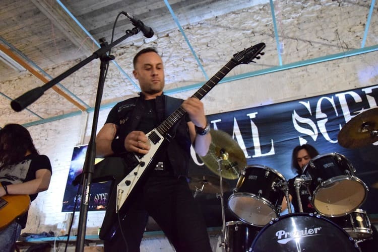 Social Scream - Vlasis Diamantakos